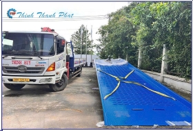 CẦU XE NÂNG CHỐNG TRƯỢT SẮT GÂN PHI 10